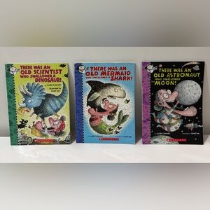 An Old Lady Book Children’s Paperback Books- By Lucille Colandro- Lot Of